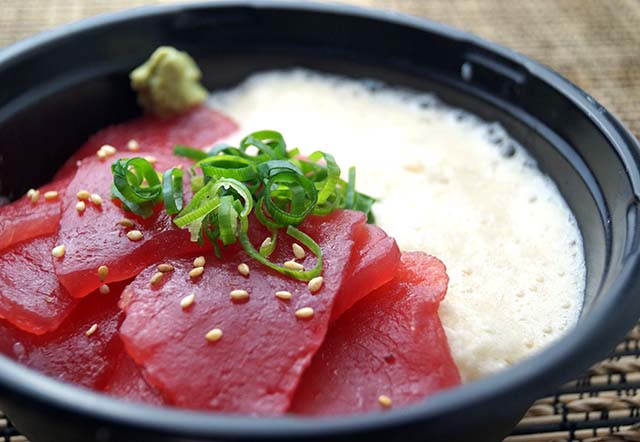 Tuna and grated yam rice bowl